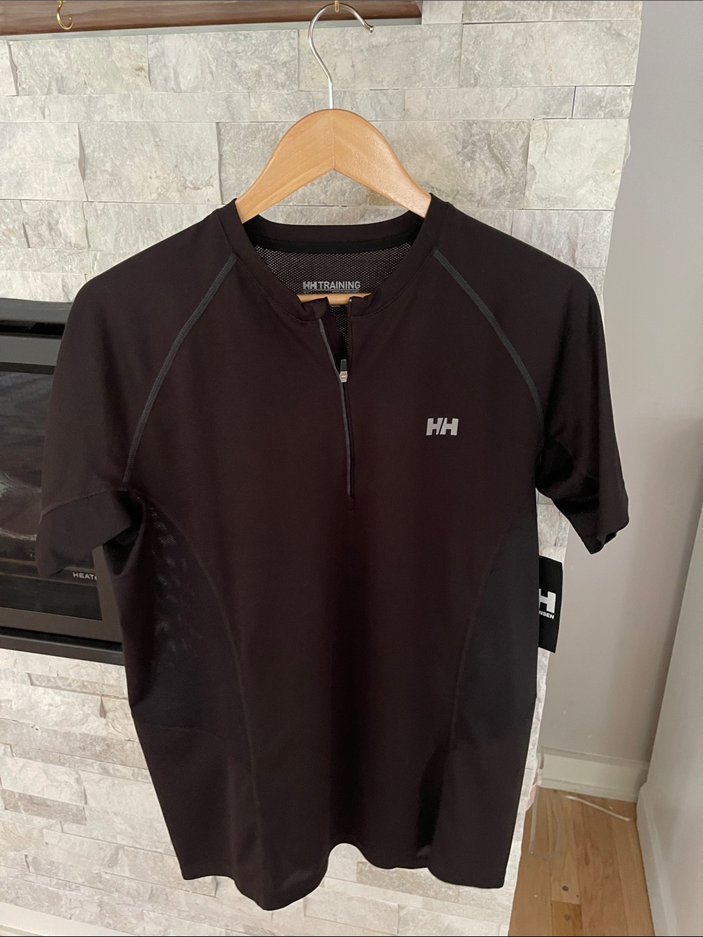 Helly Hansen Men’s Black Short-Sleeve Swim Rash Guard with Front Zip